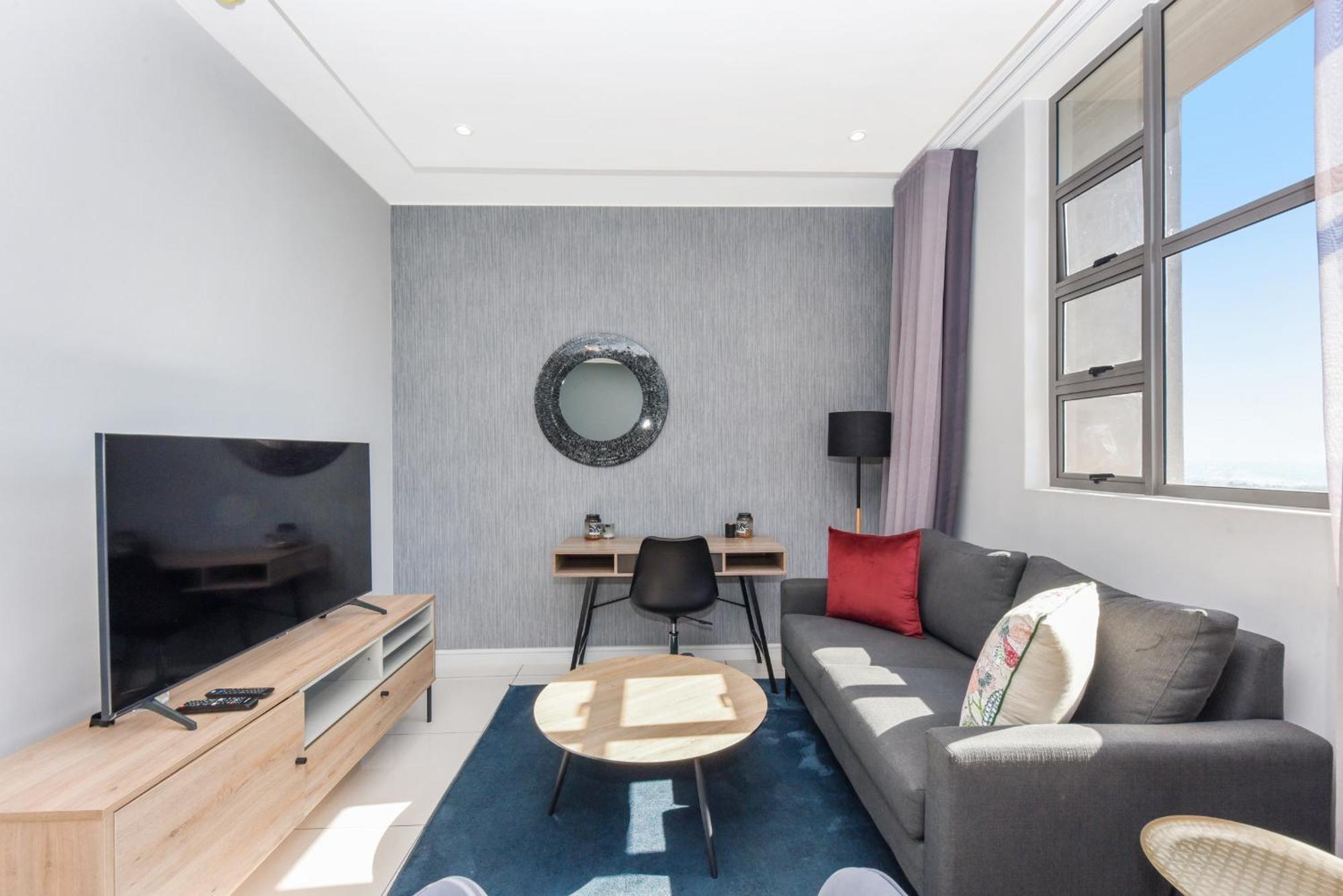 The Median Rosebank Luxury Apartment - Building With Generator Johannesburg Dış mekan fotoğraf