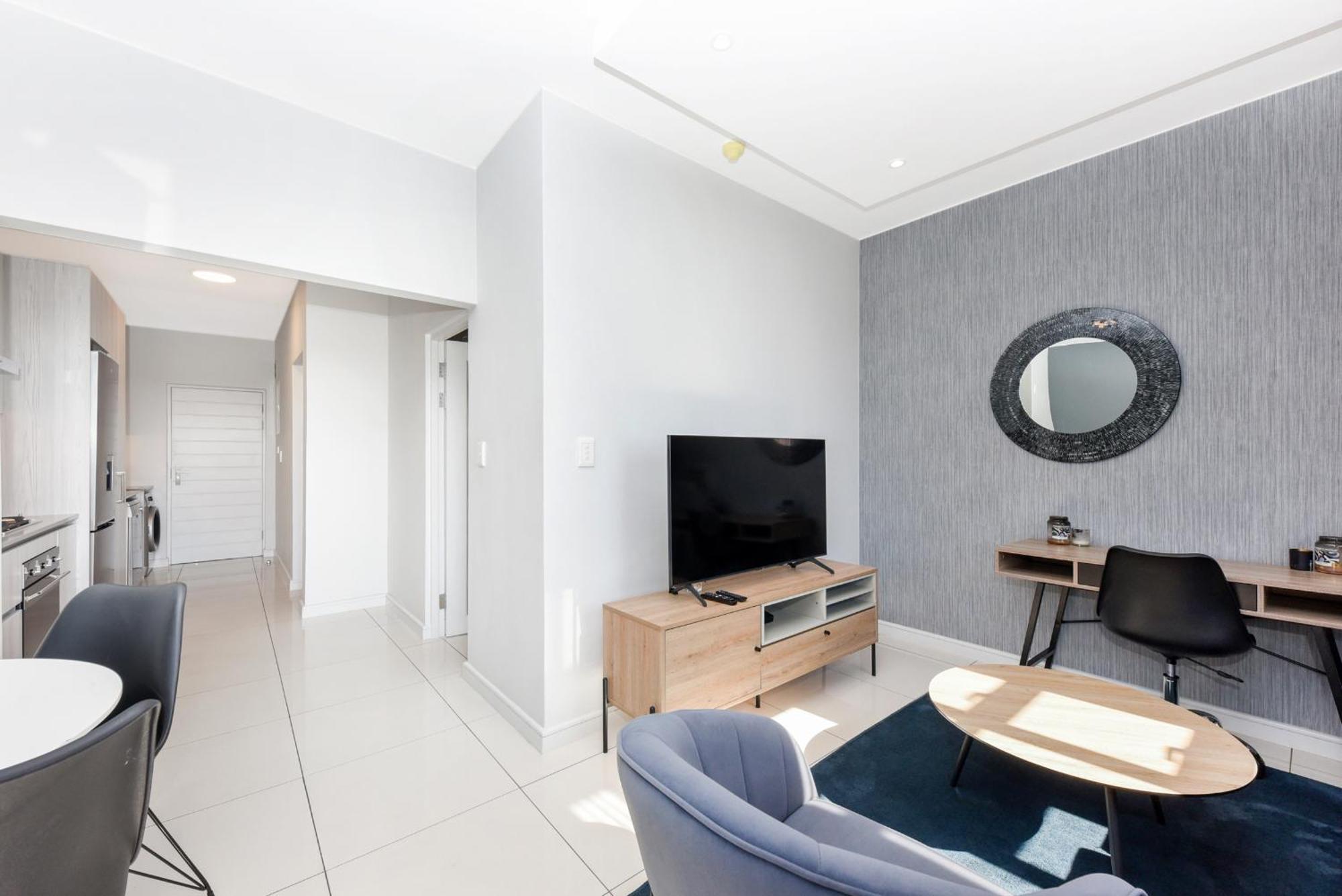 The Median Rosebank Luxury Apartment - Building With Generator Johannesburg Dış mekan fotoğraf